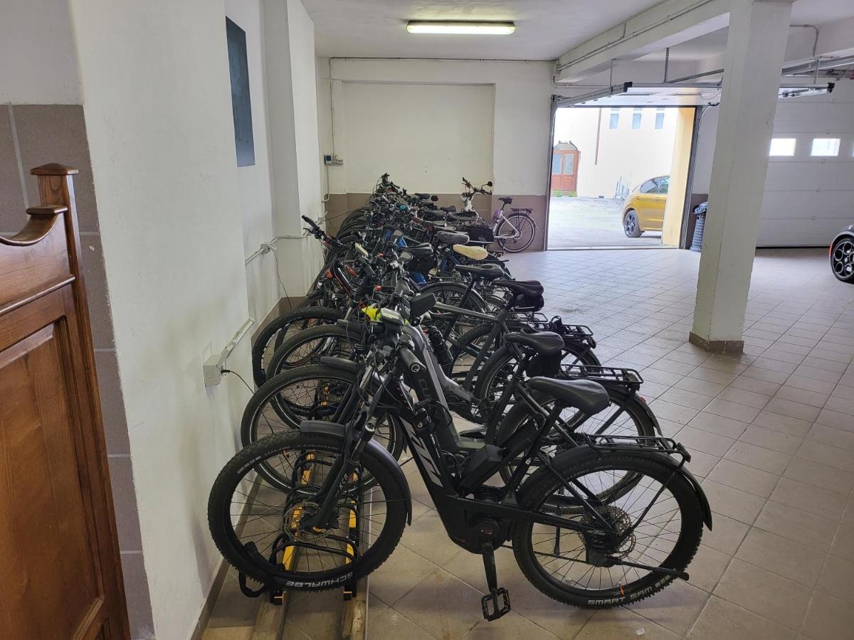 Hotel Raibl E Appartamenti Tarvisio Eksteriør billede