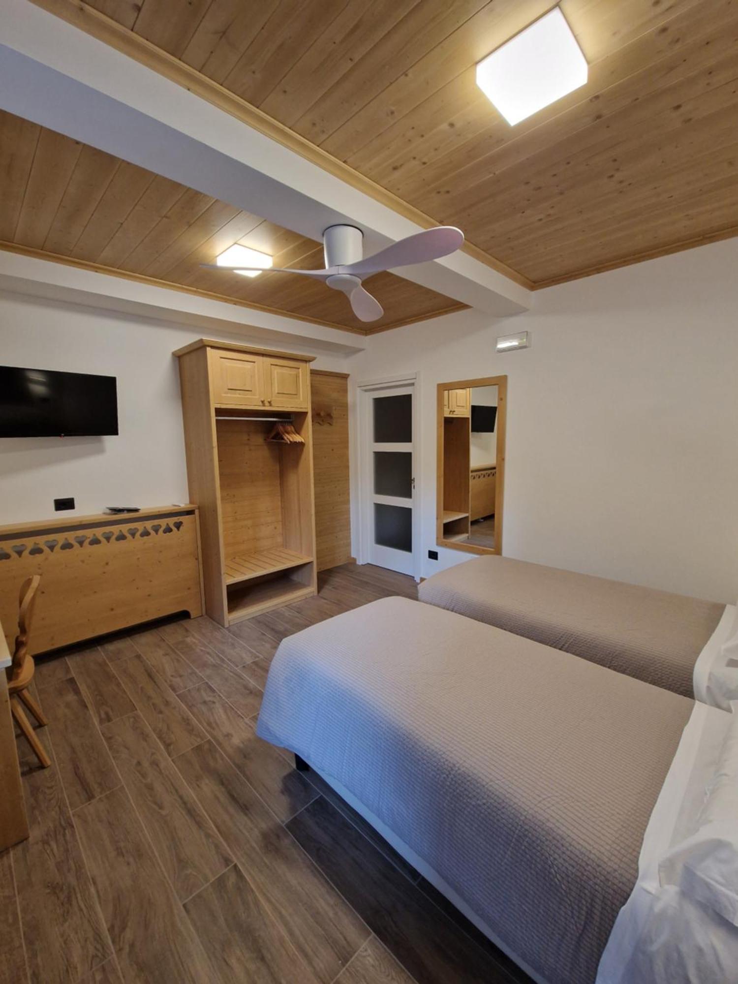 Hotel Raibl E Appartamenti Tarvisio Eksteriør billede