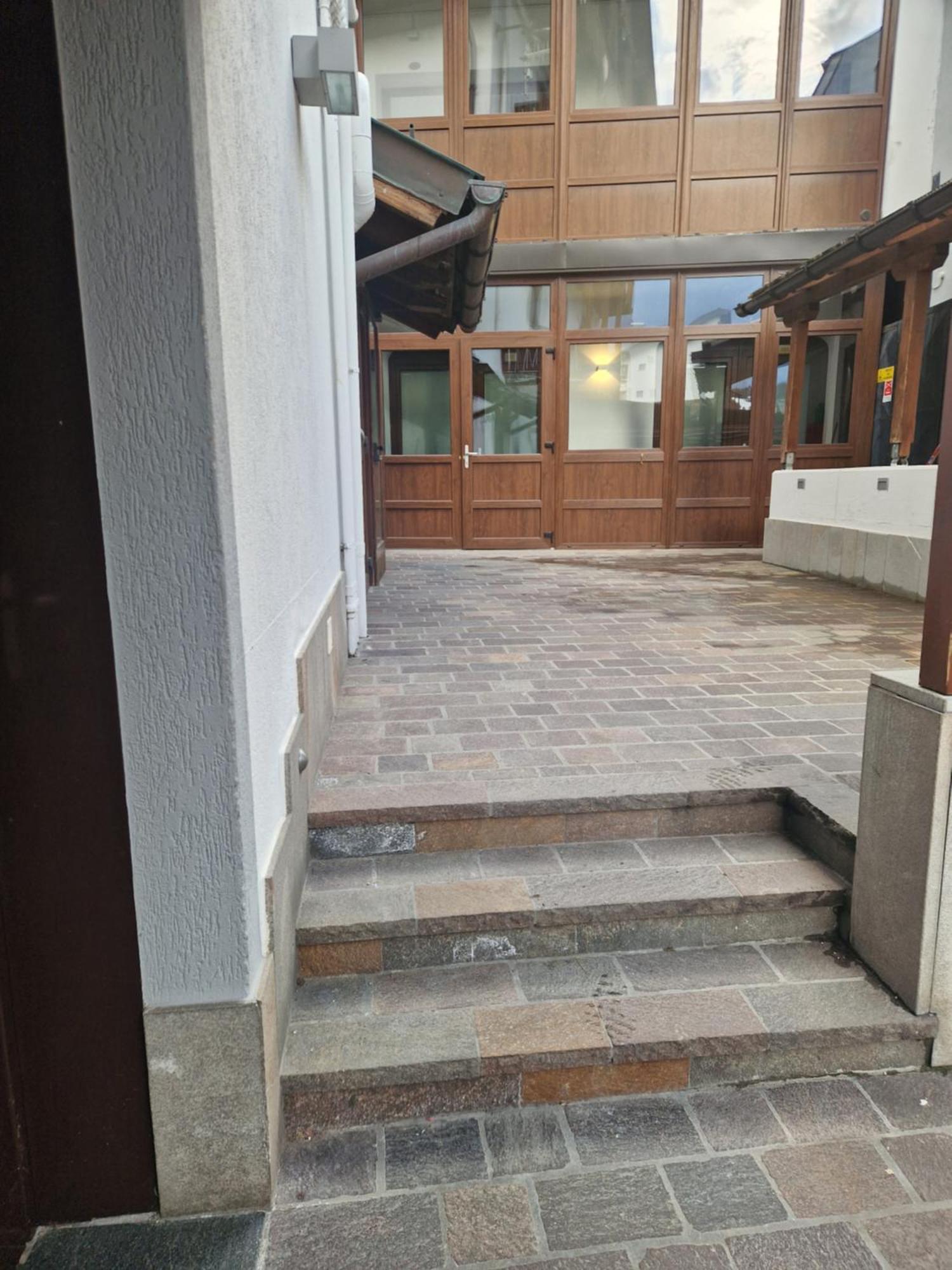 Hotel Raibl E Appartamenti Tarvisio Eksteriør billede
